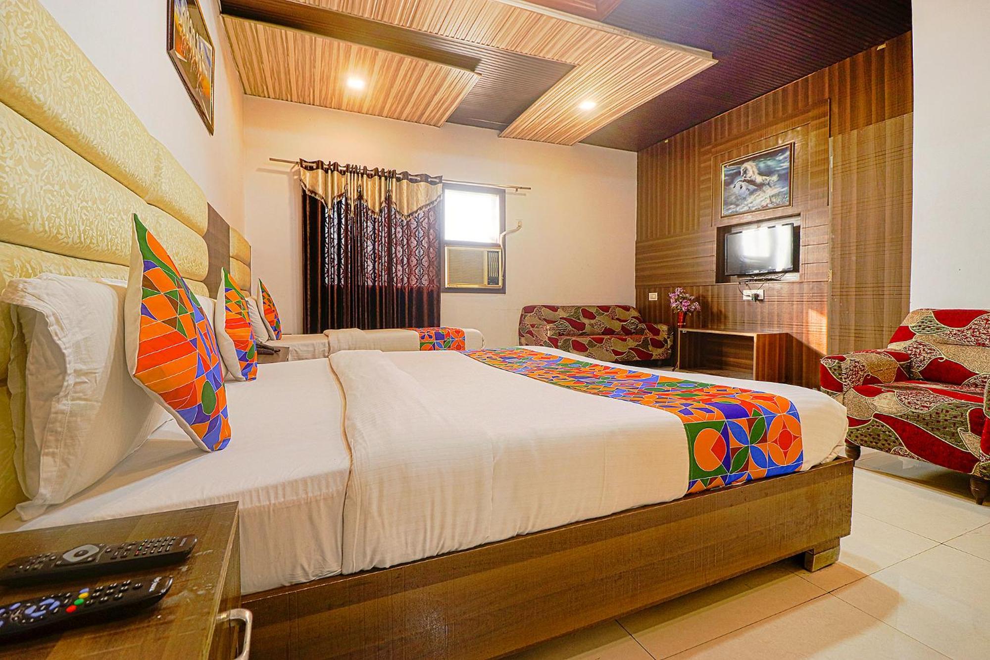 Fabhotel Star Metro Inn Амритсар Екстериор снимка
