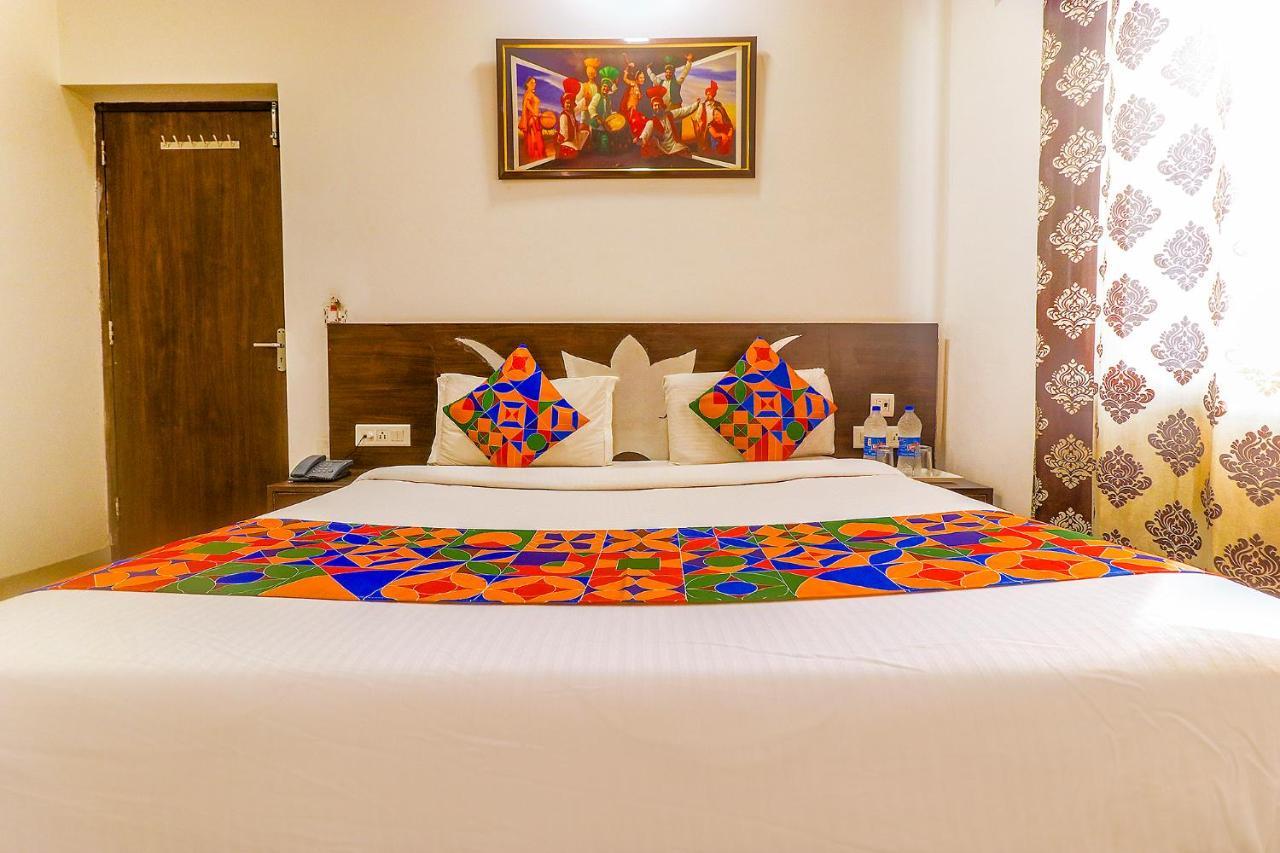 Fabhotel Star Metro Inn Амритсар Екстериор снимка
