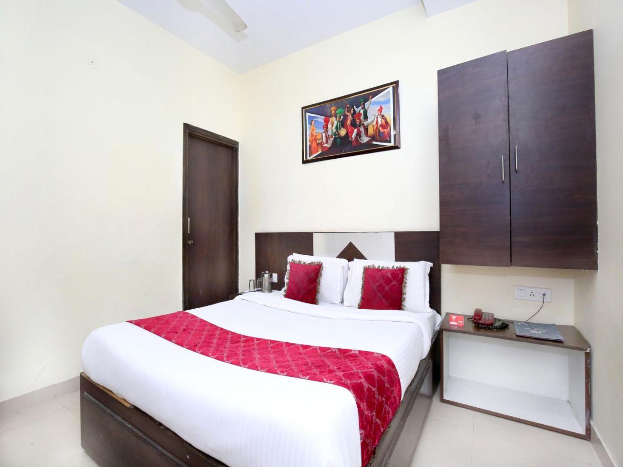 Fabhotel Star Metro Inn Амритсар Екстериор снимка